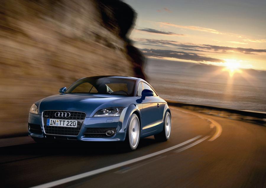  Audi TT Coupe (8J) 2006 года  (WW) (фото 2 из 12)